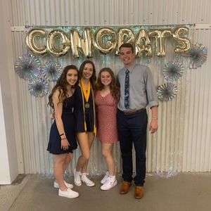 Meet your Posher, Whitney